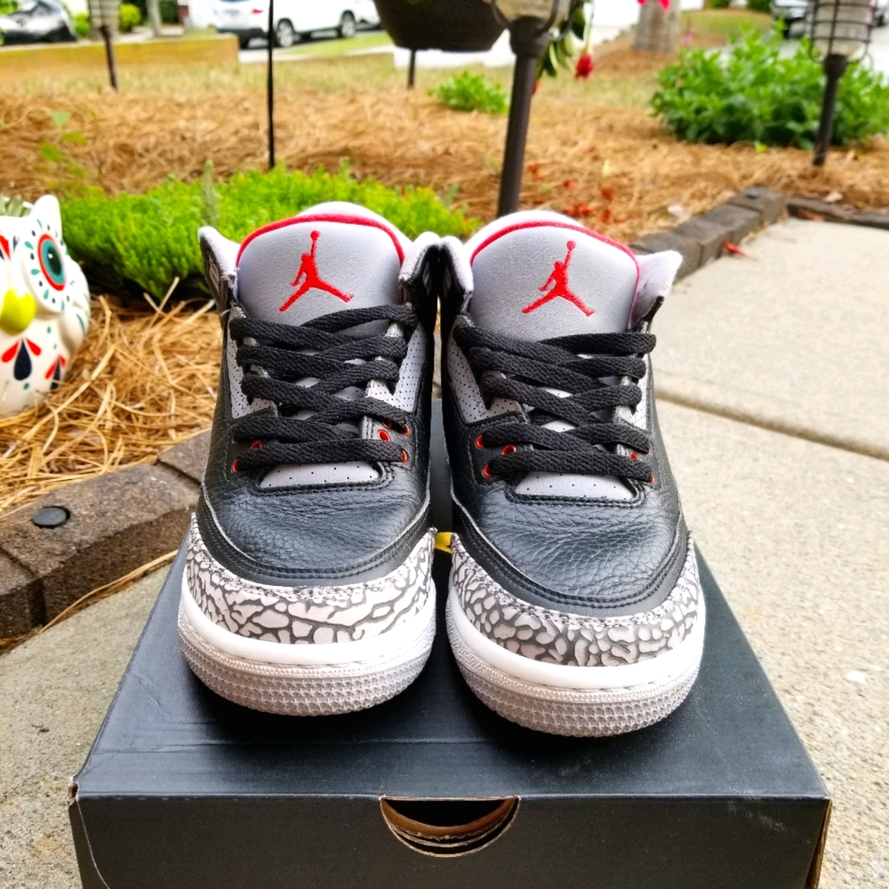 Boys Air Jordan 3 Retro OG